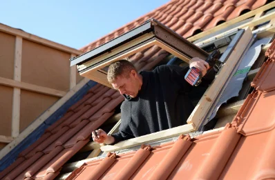 Pose de fenêtres de toit Velux à Coulandon